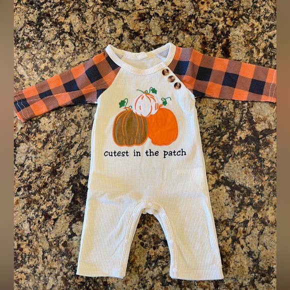 Fall Baby Starter Pack 🥰 🎃 🍁 - Picture 2 of 10